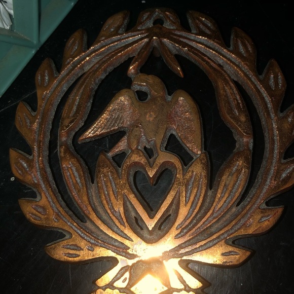 Vintage Cast Iron Wall Decor - Picture 6 of 7